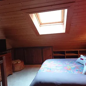 chalet-chez-nous-domancy.hotels-rhonealpes.com/